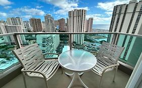 Ala Moana Hotel By Final Form